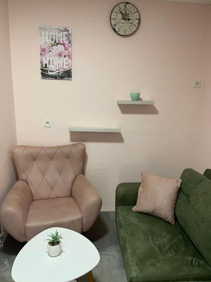Apartment Cactus 021 Novi Sad Exterior foto